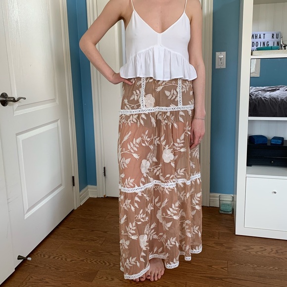 For Love And Lemons Dresses & Skirts - NWT For Love and Lemons Emilia Nude and Cream Skirt ⚡️